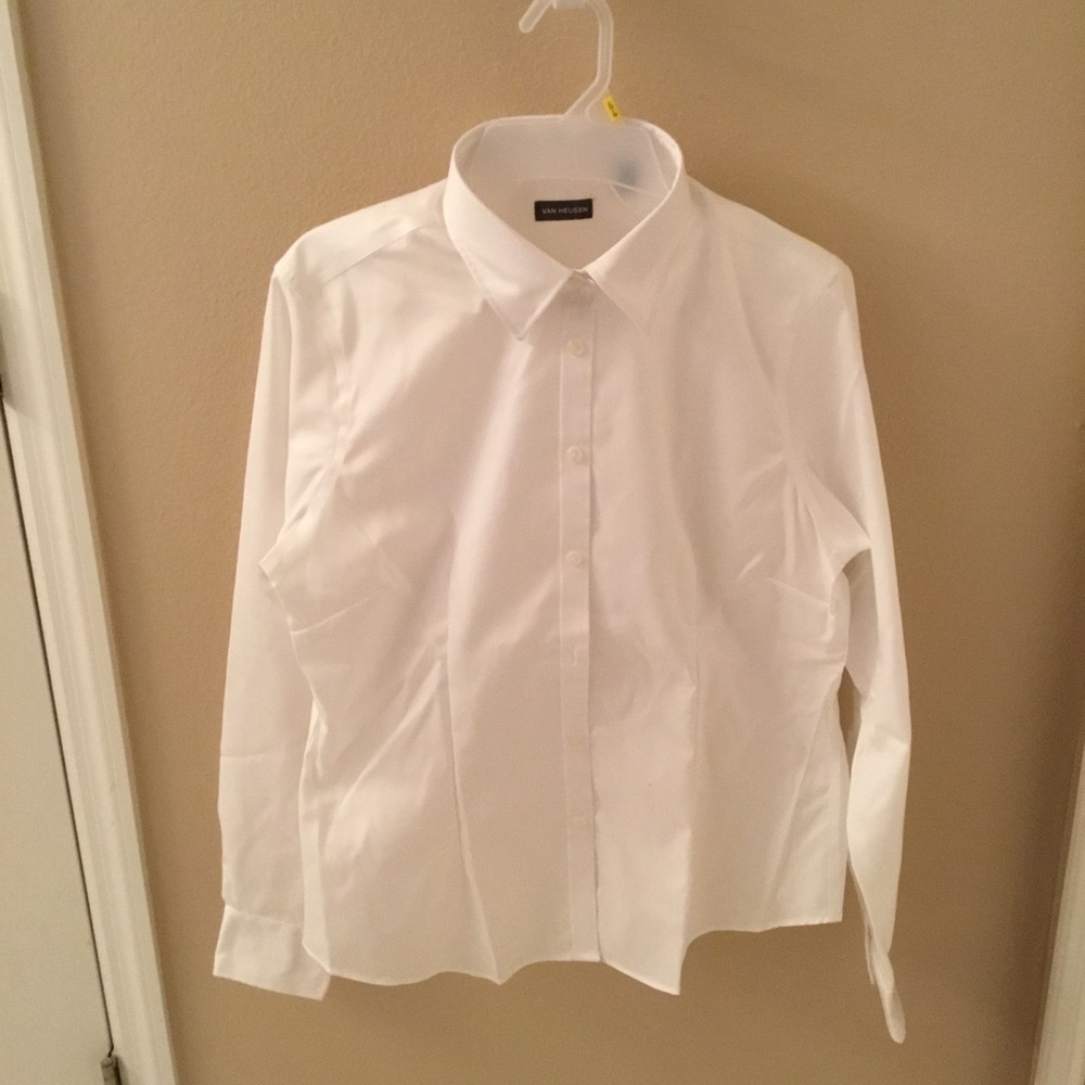 NIB women Van Heusen White Fitted Blouse 12/14